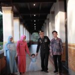 Kapolres Kepulauan Talaud AKBP. Arie Sulistyo Nugroho, SIK. MH Bersama Keluarga (Foto Ist)